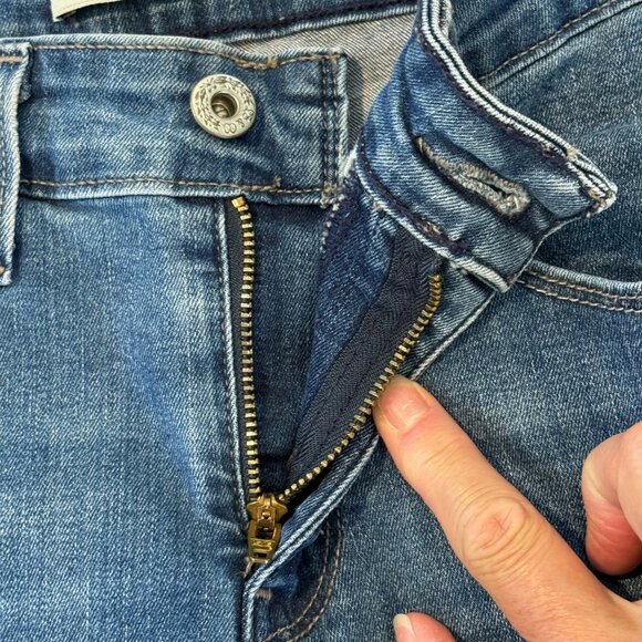 Levi's Capri Denim Jeans Size 4‎ - Picture 4 of 12